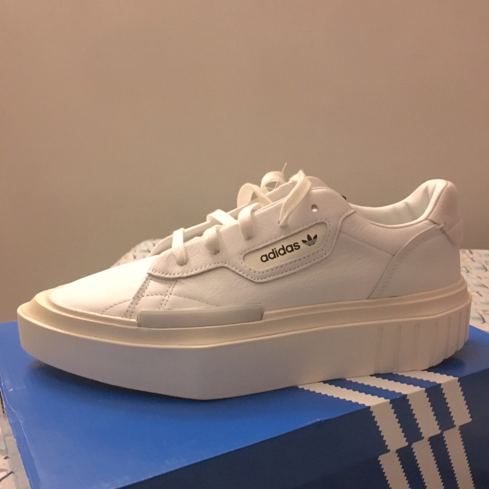 Adidas Hyper Sleek Sneaker Size 8.5